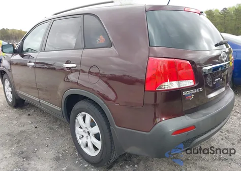 2013 Kia Sorento Lx z USA, uszkodzony, nr VIN 5XYKT3A64DG341941